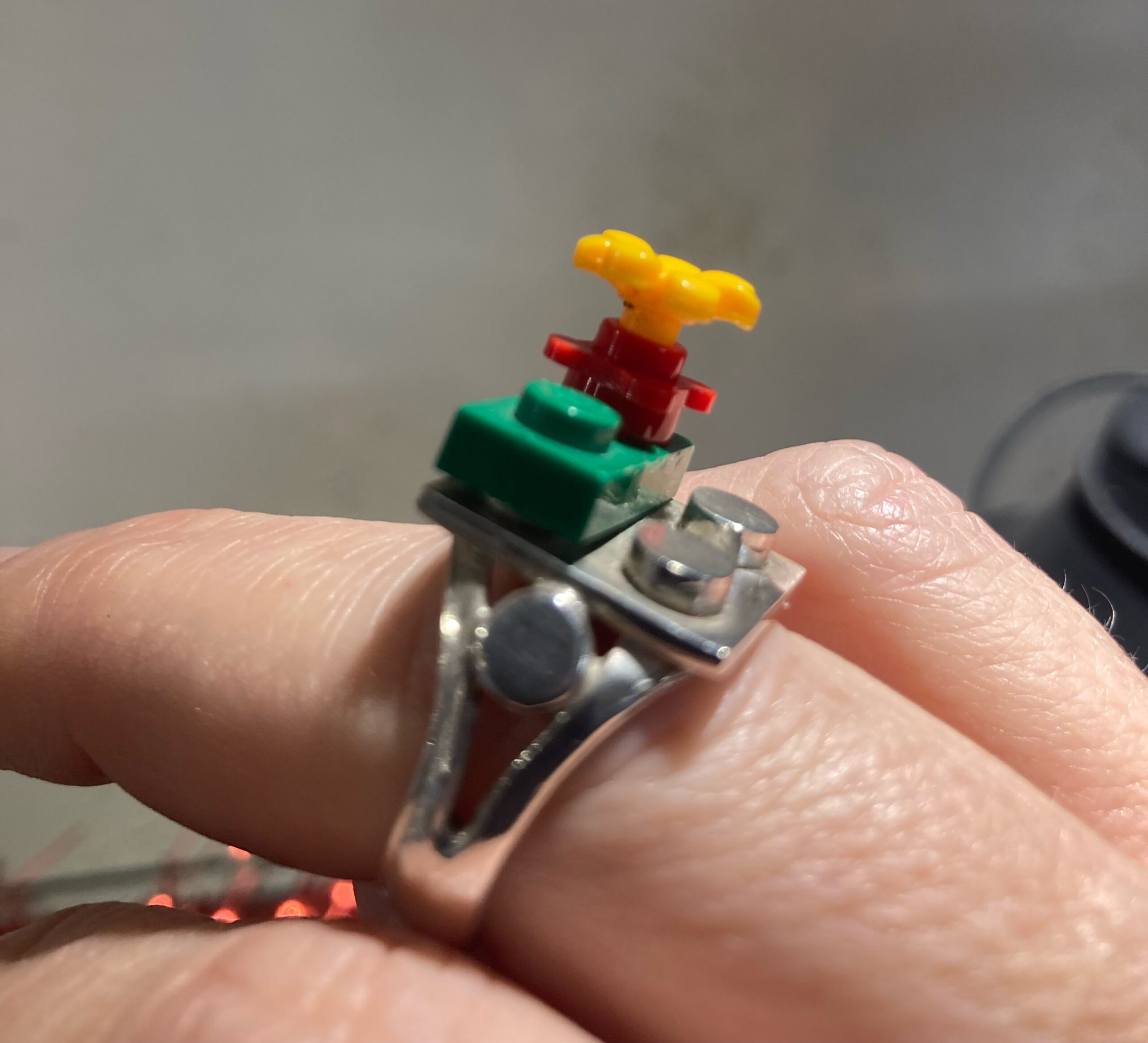 Bague inspiration Lego pièce unique Atelier Karina Badih
